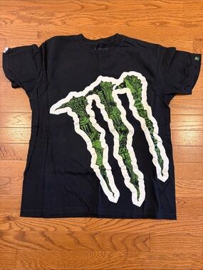 Monster Energy | Black & Green Energy Drink “M” Monster T-Shirt Size Medium